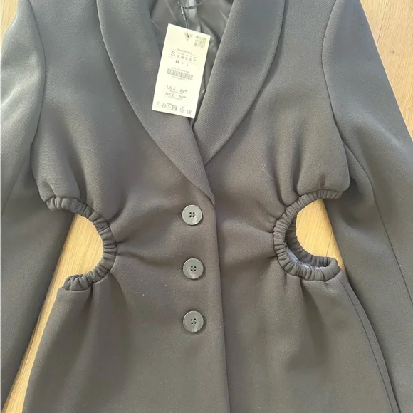 Black Women's Jacket - Picture 2 of 3